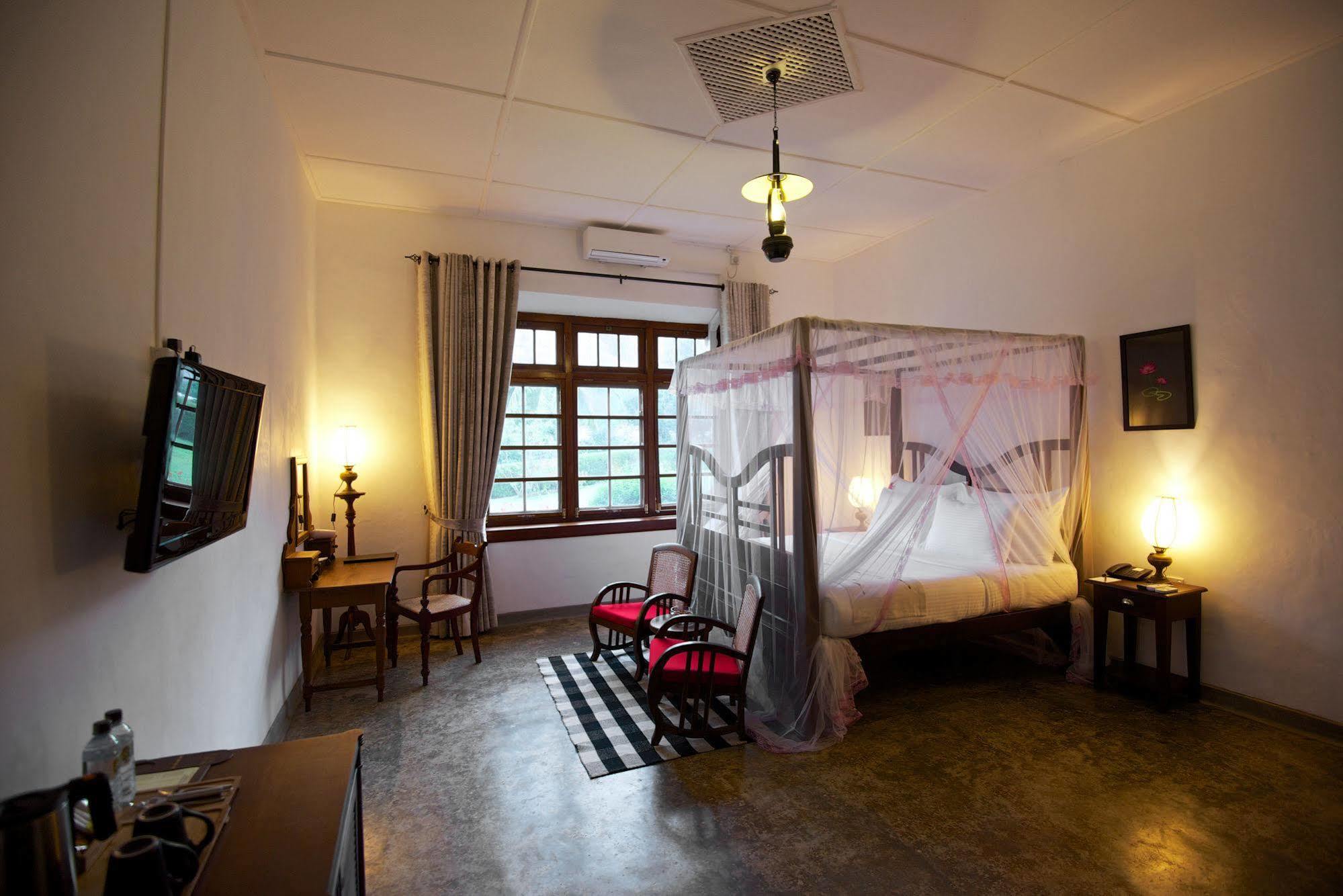 Mountbatten Bungalow- Thema Collection Kandy Eksteriør bilde